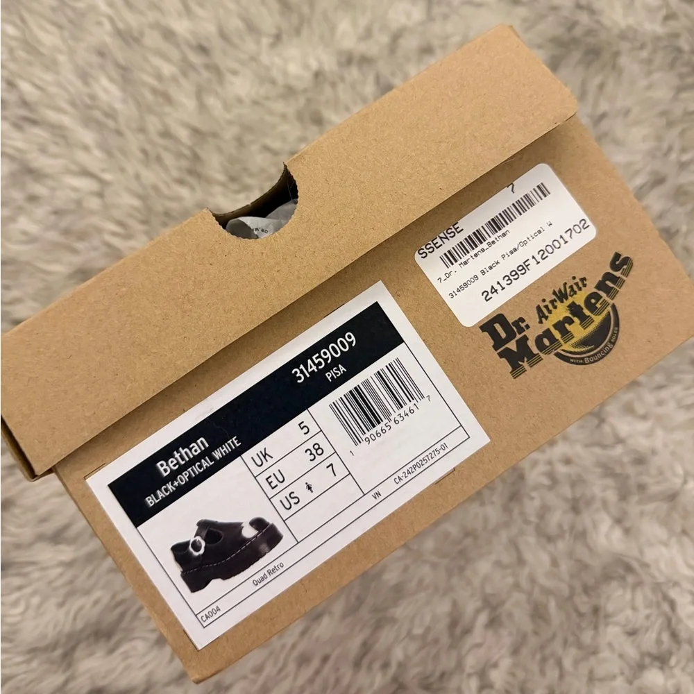 Dr. Martens ‘Bethan’ Pisa Leather Platform Mary Janes - Black + Optical White - Picture 7 of 7